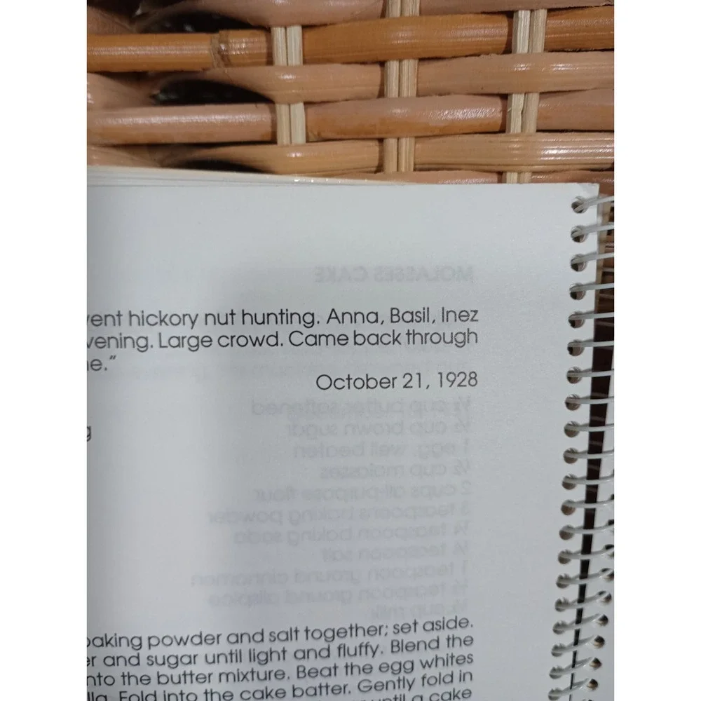 Mrs. Main's‎ Coming Home Cookbook Lela Main Heritage Randolph County Indiana
